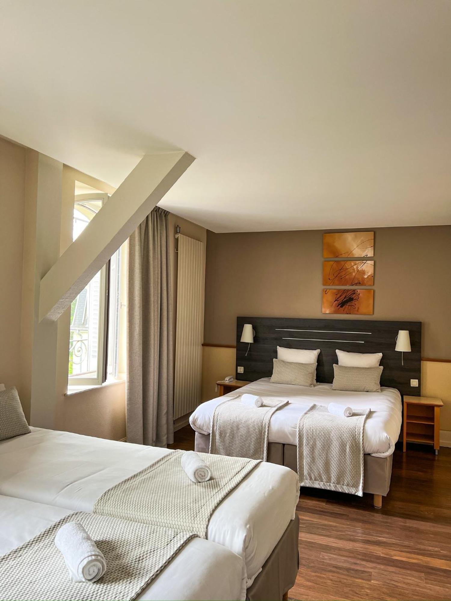 Hotel Cerise - Les Sources Luxeuil-Les-Bains Esterno foto