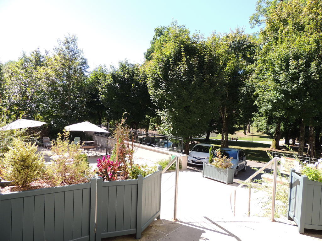 Hotel Cerise - Les Sources Luxeuil-Les-Bains Esterno foto